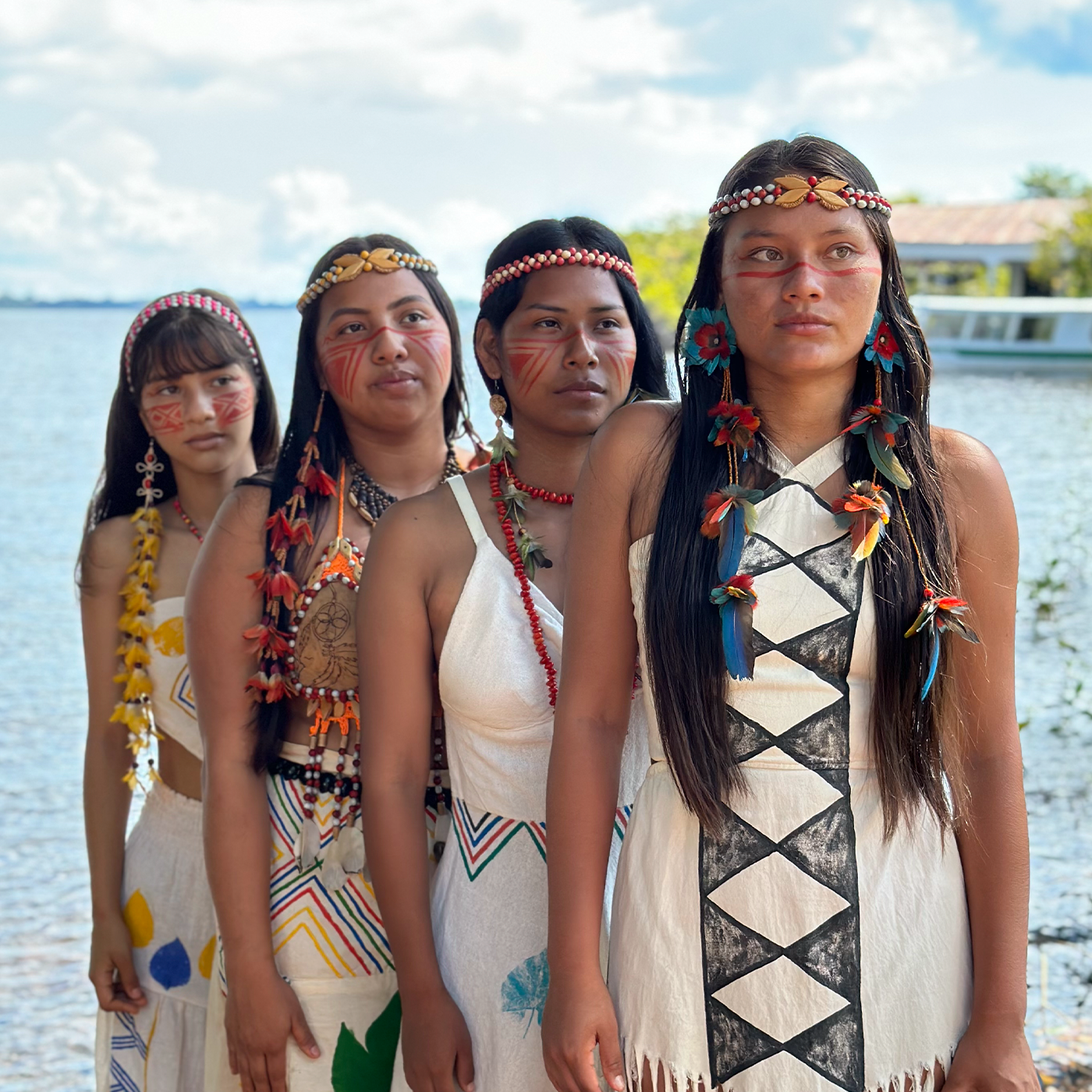 Entre a tradição e a tecnologia: Os desafios da preservação da cultura e natureza indígena